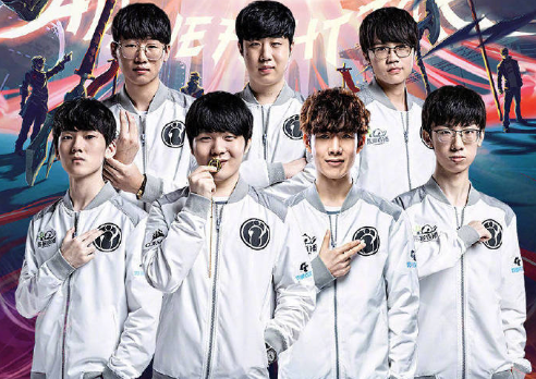 以突出其 以突出其