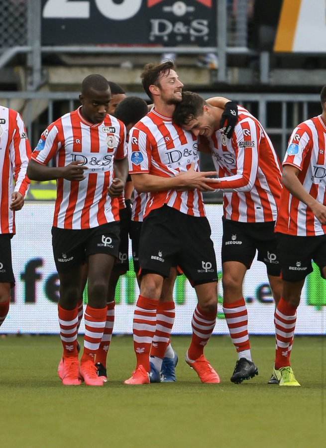 场的拜仁更 场的拜仁更