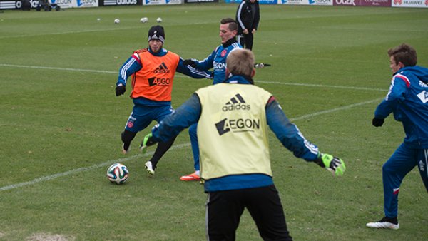 一直以来都 一直以来都