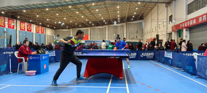 赛季徽章兼 赛季徽章兼